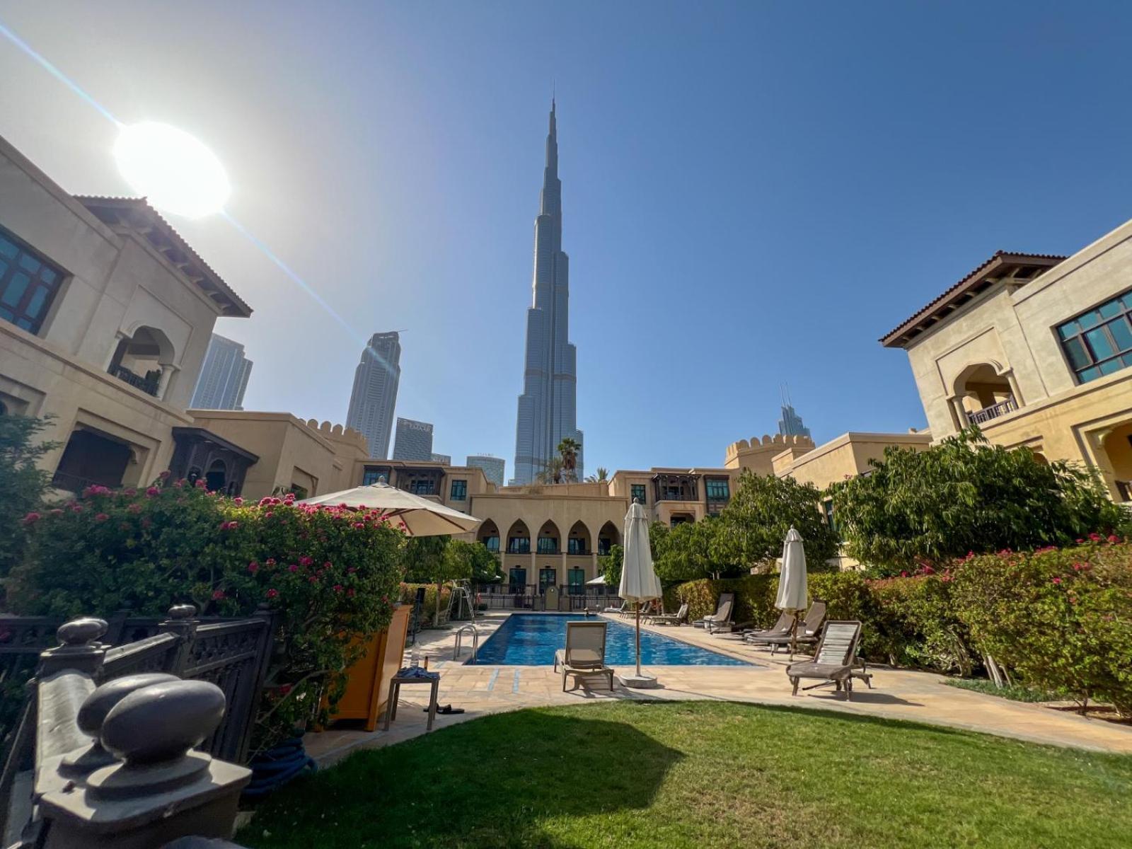 Durrani Homes - Unique Garden Apt At Souk Al Bahar Besides Dubai Mall & Burjkhalifa With Private Jaccuzi Exterior foto